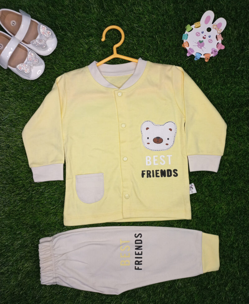 Friends suit Yellow